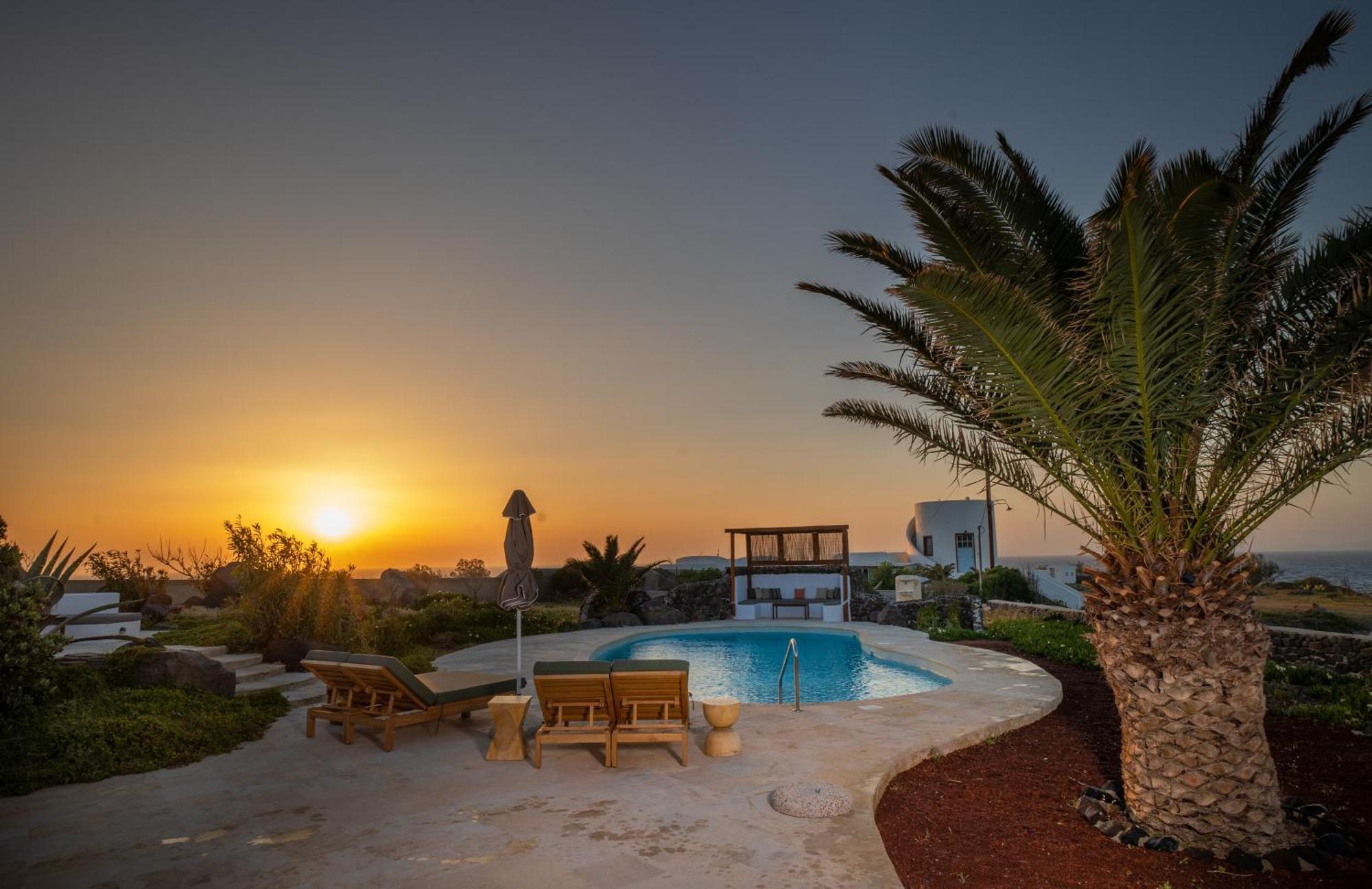 Oia Sunset Luxury Villa Dış mekan fotoğraf
